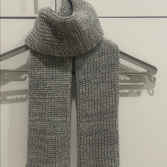 NWOT: Hand Knit Wool Scarf Double Layered  56” x 4-1/2”  NEW UNISEX - Picture 2 of 11